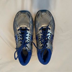 Men’s Brooks shoes, size 9.5M